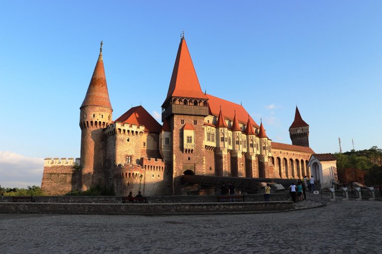 castelul corvinilor