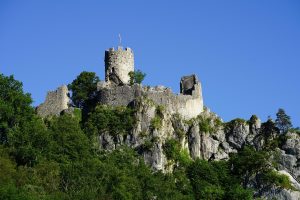 castelul martinuzzi