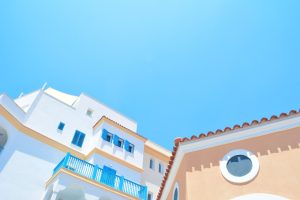 cat castiga un agent imobiliar