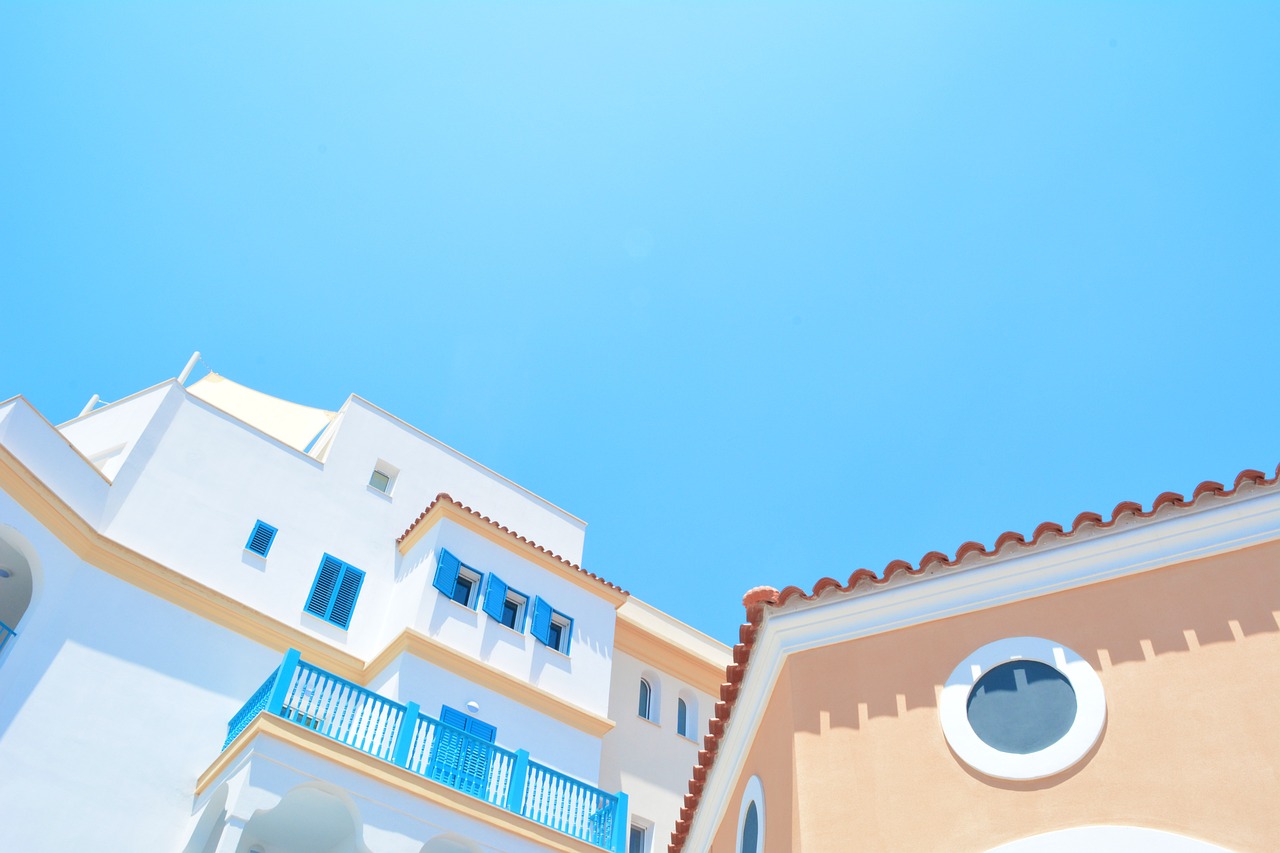 cat castiga un agent imobiliar