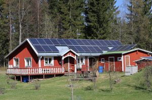 cate panouri solare trebuie pentru o casa