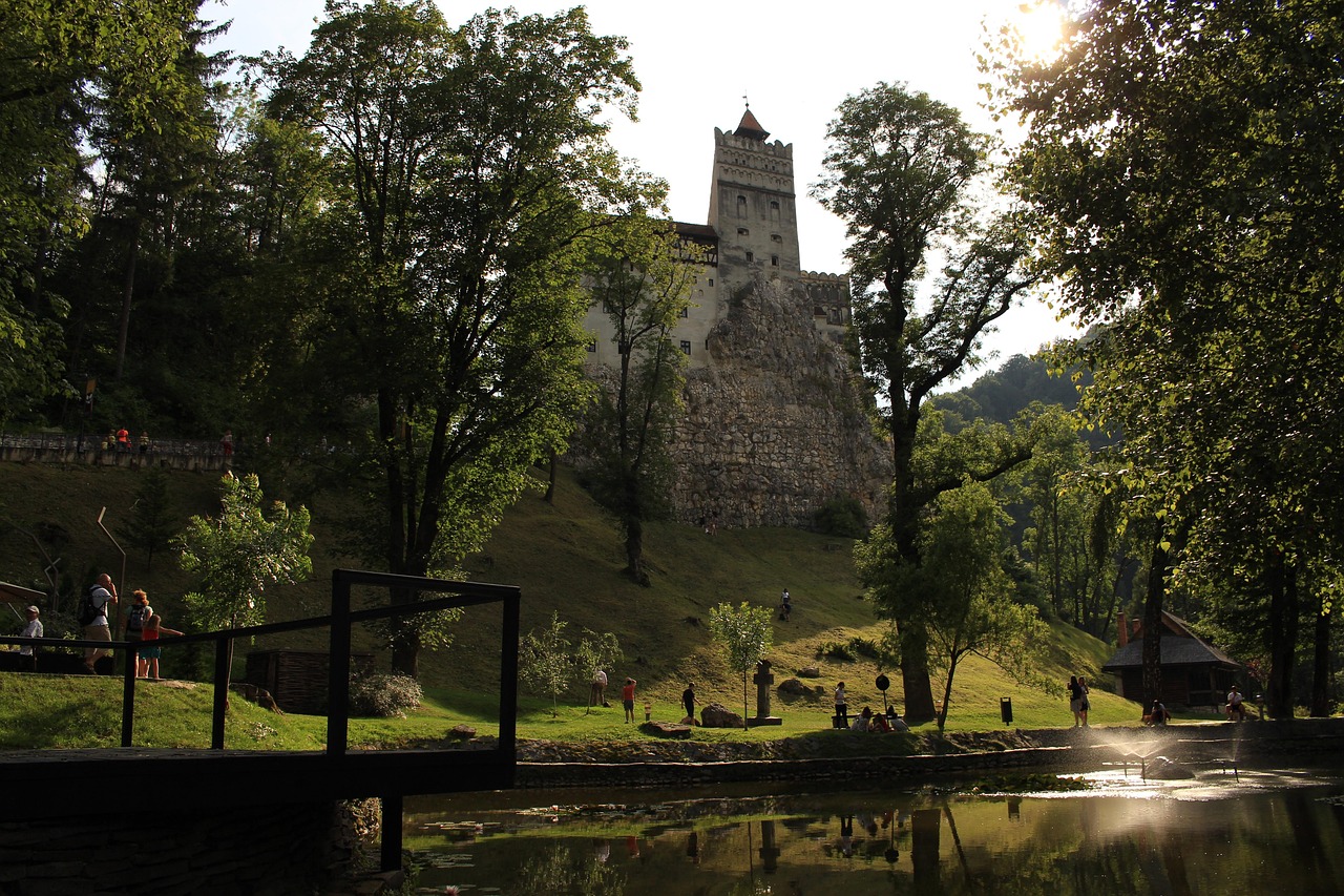 cine a construit castelul bran